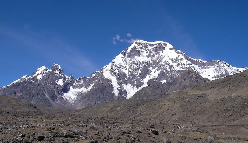 Photo of the Ausangate moutain range, Peru.